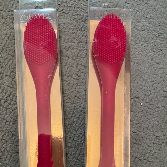 3/27$ Zoë Ayla FACE MASK APPLICATOR in Silicone - Picture 3 of 3